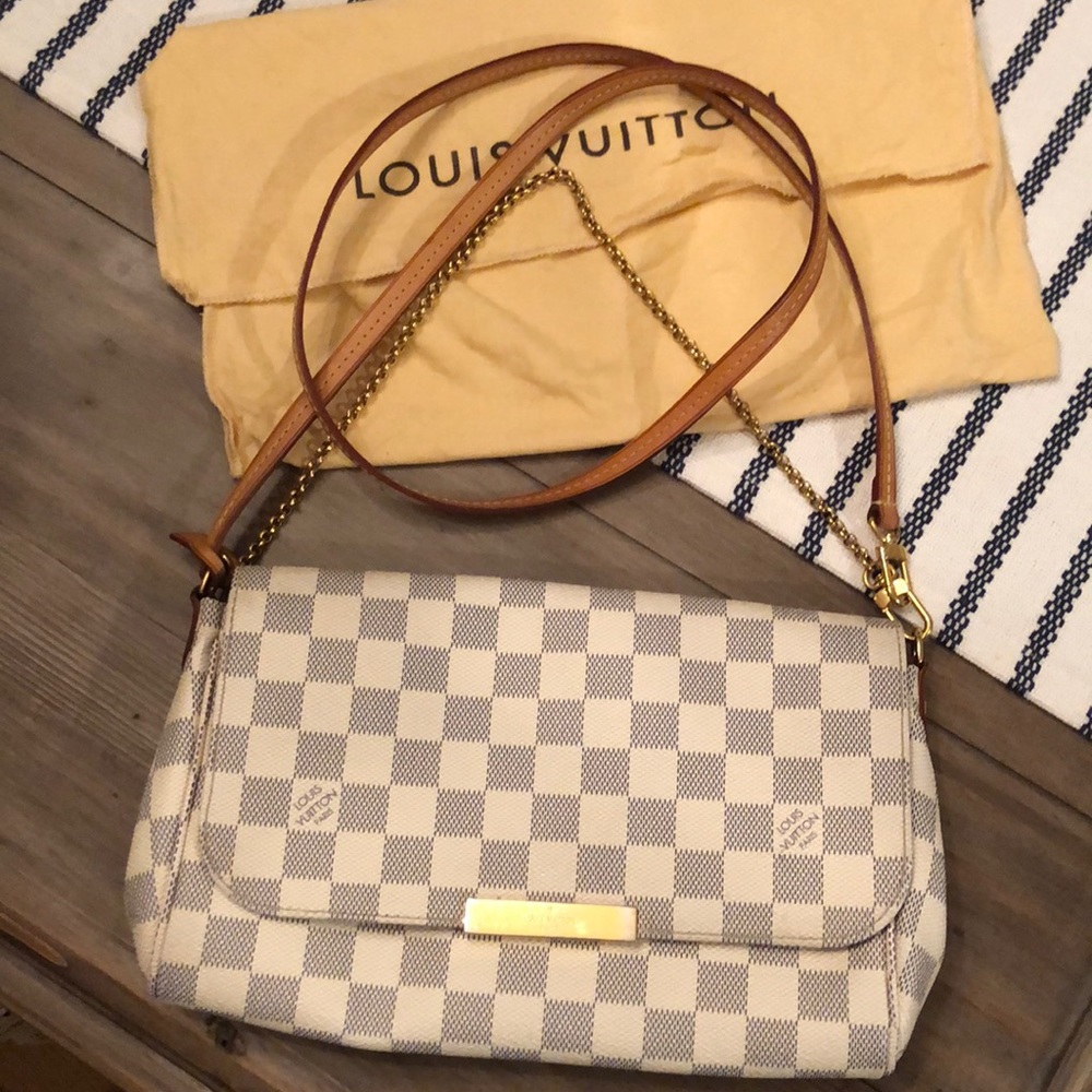 Louis Vuitton Favorite MM Damier Azure Bag - Picture 16 of 16